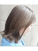 マロン(MARRON)&nbsp;シナモンベージュ×艶髪切りっぱなしボブ☆