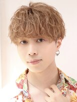 オーシャントーキョー ウエスト 心斎橋(OCEAN TOKYO WEST) ツーブロックハイトーンベージュマッシュ