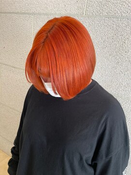 ティント 梅田(Tint) 【Fumina】ビビッドオレンジ《大阪梅田駅》