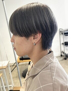 ヒュイル バイ ニアウ(Hwyl by Niau) メンズマッシュセンターパートスパイラルパーマニュアンスパーマ