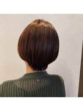 カウチ ヘアー ドレッシング(COUCH Hair Ｄressing) 女性らしいフェミニンなショートスタイル
