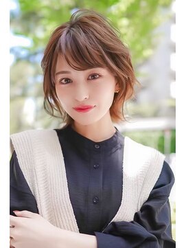 ギークス(GEEKS) 【GEEKS渋谷】レイヤーボブ/シルキーベージュ/20代30代/冬カラー