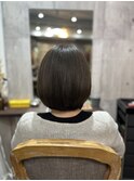 オリーブグレージュ