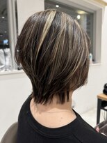 リルウ 阿倍野キューズモール(LILOU) 大人の前下がりハイレイヤーカット