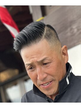 ピシャッとニ代目銀二郎 シンサイ刈り