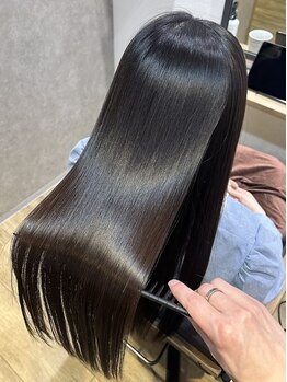 マリポーサ バイ クラウン 森ノ宮店(mariposa by crown)の写真/【森ノ宮/講師在籍】大阪の縮毛業界を牽引するトップサロン◇諦めていた悩みを解消し、髪に本物の美しさを