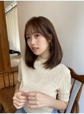 大人かわいいミディアムレイヤー艶髪ピンクベージュ小顔レイヤー