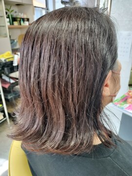 テル美容室 秋色カラーのセミロング