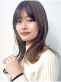 サラ艶ミディアムレイヤーボブオリーブベージュダークアッシュ