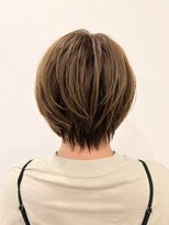リル(Rire)&nbsp;大人小顔ショート耳かけ丸みくびれ30代40代50代