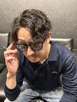バーバークラシックス(BARBER CLASSICS)&nbsp;色気抜群大人の64ツイストスパイラル/ツーブロック/メンズパーマ