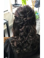 ジーキャトル(G-quatre)&nbsp;ゆるーいハーフアップ