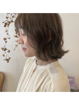 マウロア(MAULOA) ふわっと小顔レイヤーボブ×深めオリーブ◎ 森下寛貴