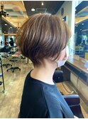ショートボブ