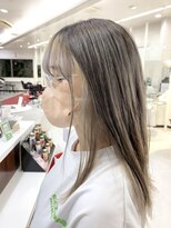 ディーボーイリタ 光の森(D-BOY Lita)&nbsp;シルバー系フェイスフレーミングカラー