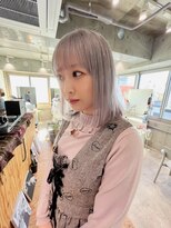 ライラ(Lyla)&nbsp;guest hair ホワイトシルバープツッとボブ