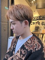 フリーク バーバーショップ 都島店(FREAK BARBER SHOP)&nbsp;ミルクティーカラーセンターパート