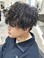 ヒュイル バイ ニアウ(Hwyl by Niau)&nbsp;メンズマッシュパーマ波巻スパイラルパーマニュアンスパーマ