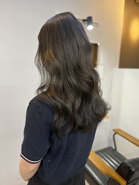 ヌープヘアーアイス(NUUP.hair ici) 大人美人オリーブベージュヘルシースタイルふんわりカール小顔