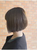 切りっぱなしボブ/タッセルボブ/ブリーチなしグレージュ/池袋