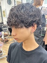 ウェイビーエフティフィフス 横浜西口(WAVEY ft.fifth) 横浜波巻きパーマシャドウパーマツイストスパイラルパーマ30代