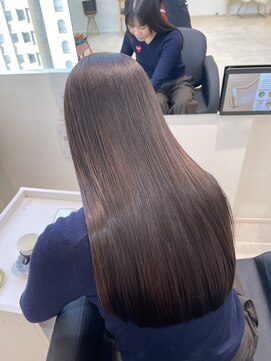 エミュスト(Emuest) ☆髪質改善トリートメント