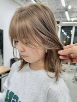 キラ 原宿(KILLA)&nbsp;ダブルカラー×ミルクティーベージュ×ミディアムレイヤー