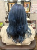 ブルー