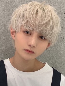 リア 原宿(Rea) ホワイトカラー×マッシュ