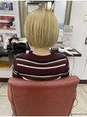 ショートボブ