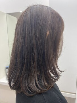 カットハウス ニューヨーク(CUT HOUSE NEW YORK) レイヤーカット×アッシュカラー
