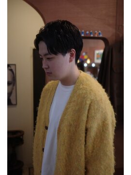 エディ(Edy) メンズセンターパートニュアンスパーマ韓国ヘアカルマヘア岡山