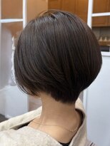 カシー(Casii)&nbsp;ショートヘアは髪が多くても大丈夫。お任せください。