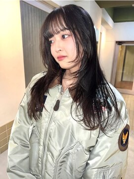 シロ(ciLo) ロングレイヤー × 艶カラー