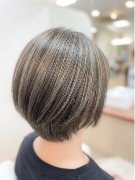 ビーワンヘアー 藤井寺 土師ノ里(B1hair) ハイライト/ショートボブ