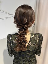 スイ(sui)&nbsp;人気のツインあみおろしヘア♪