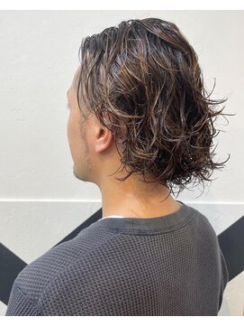 デスト 大宮(DEST) オシャレツーブロック/ツイストスパイラル/センターパート[大宮]