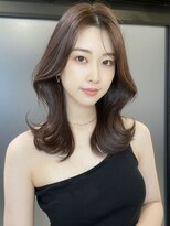 アイヴィー(IVY)&nbsp;表参道韓国ヘア ラベンダーカラー 小顔見せ流れる顔まわりカット