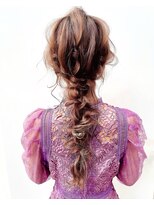 編みおろしアレンジ　華やか　ヘアセット　二次会