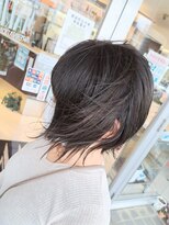 マリーインターナショナル 浦添店(MARIE INTERNATIONAL)&nbsp;くびれ外はね切りっぱなしボブアッシュグレージュベージュ前髪