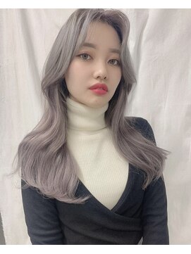 ウユ(uyu) 韓国ハイトーンロングヘア