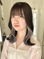 サクラ オモテサンドウ(SAKURA) カラーくびれヘア×ぱっつん前髪×結んで簡単に隠せるインナー