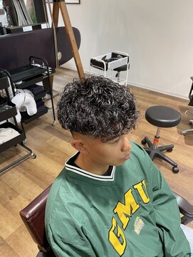 ルード(mens hair salon Rude) カット＋強スペインカール