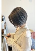 グレージュ×ショートスタイル