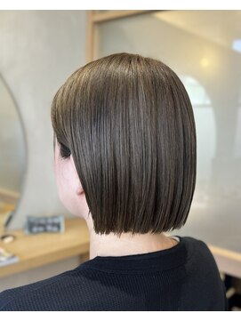 プレイアンドコー 日立店(pLAy&co) ぱつっとボブ×1ブリーチカラー