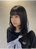 ぱっつん前髪×レイヤースタイル