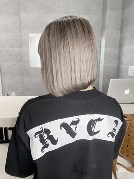 アンダーバーホワイト 泉佐野店(_WHITE) ☆ケアブリーチ　ダブルカラー　ハイライト　イルミナ