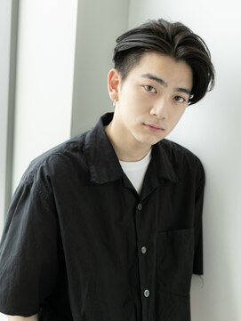 ロウ 銀座(RAW) 黒髪かき上げヘア