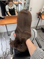 レブ 三条河原町(Reb,)&nbsp;ブリーチなしダブルカラーレイヤーカットミルクティーベージュ