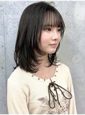 ミディアムレイヤーカットシャギーカットハッシュカットレイヤー